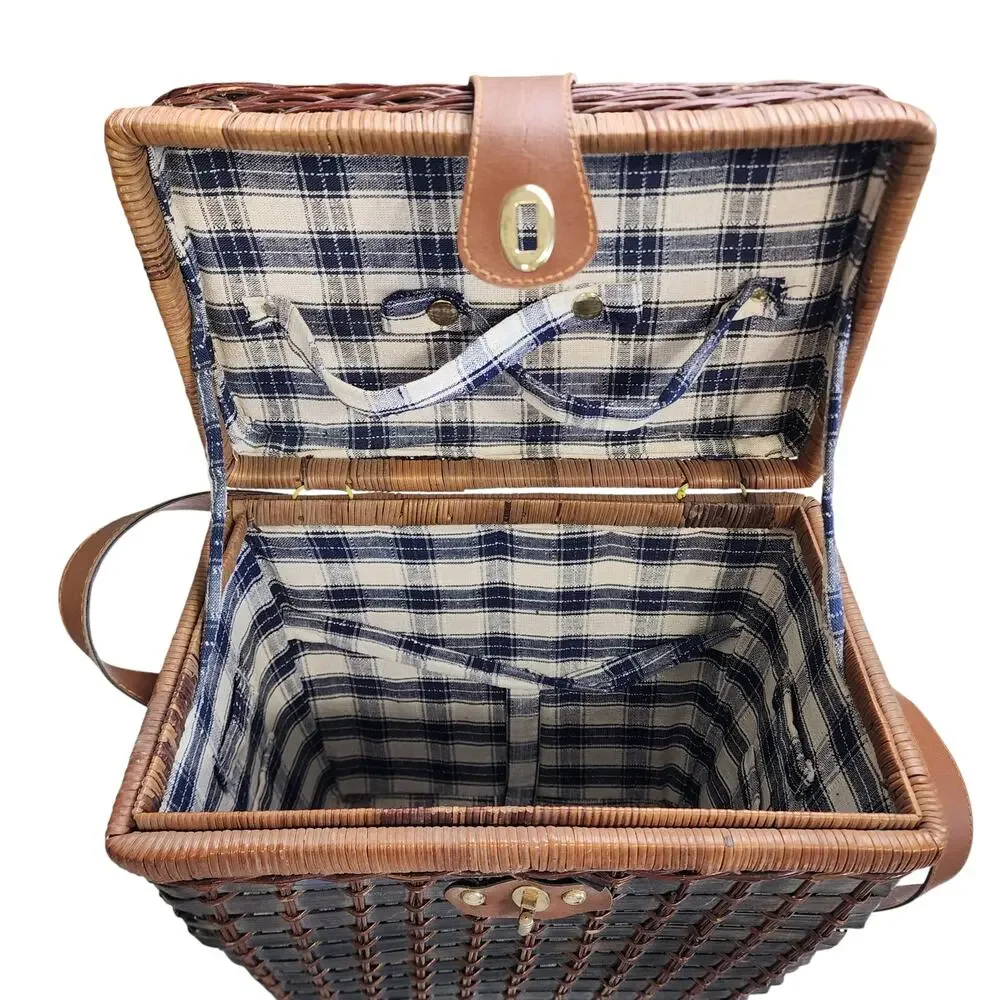 Pier 1 Vintage Wicker Rattan Picnic‎ Basket Service for Two Plaid Lined Utensils